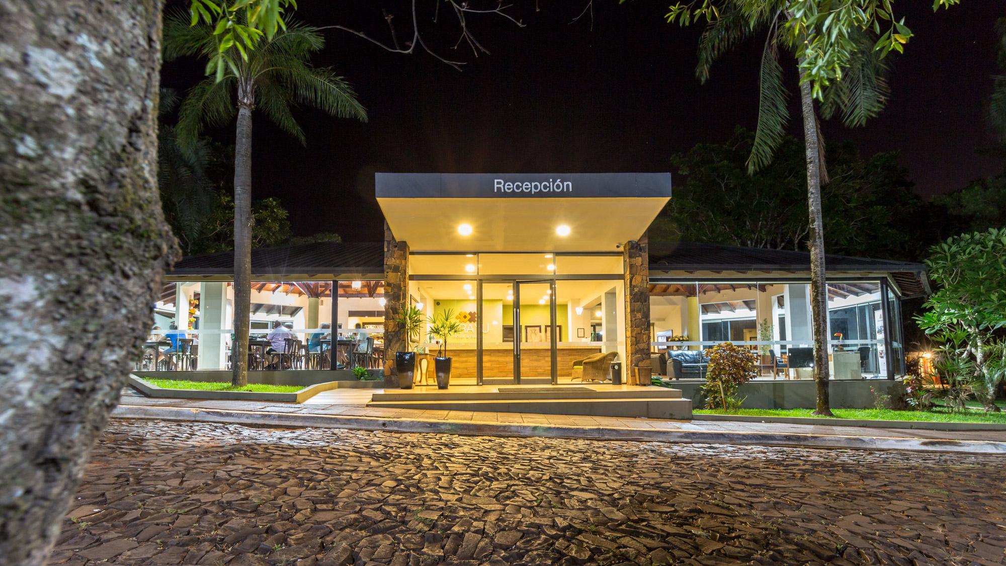 Pirayu Hotel & Resort Puerto Iguazú Buitenkant foto