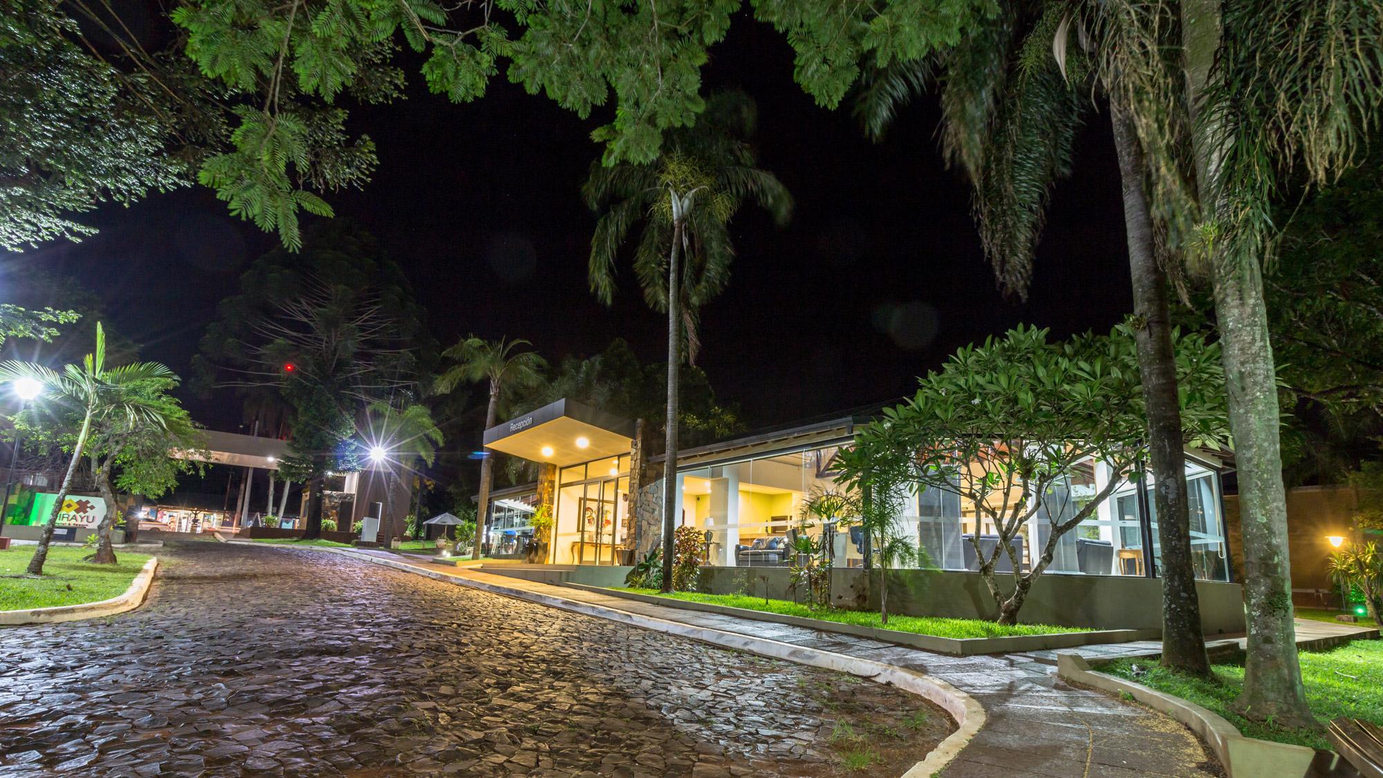 Pirayu Hotel & Resort Puerto Iguazú Buitenkant foto